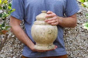Cremation Ashes: 10 Best Ideas for What to Do With Cremation Ashes